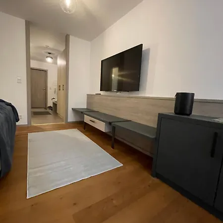 Apartamento Und Kliniknahes Apartment, Balkon, Wifi, Blick Ins Grüne *