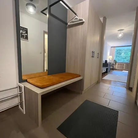 Und Kliniknahes Apartment, Balkon, Wifi, Blick Ins Gruene プリーン・アム・キームゼー